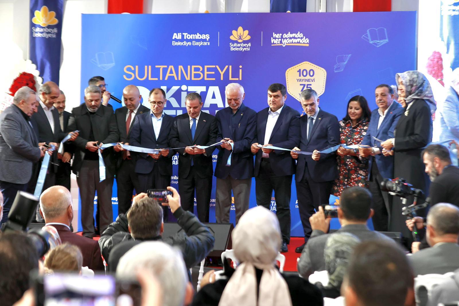 Sultanbeyli’de Kitap Rüzgârı: 9. Kitap Fuarı Kapılarını Açtı!